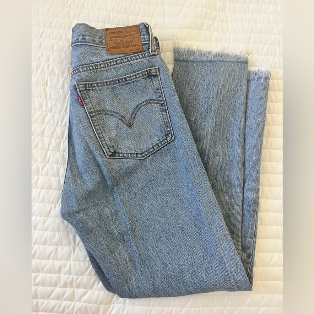 Levi Straight Wedgie Jeans